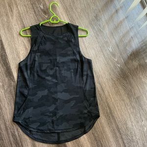 LuLulemon sculpt tank black camo